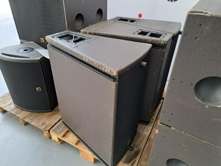 Zdjęcie przedmiotu: Zestaw sprzętu nagłośnieniowego firmy L-ACOUSTICS 