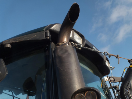 Zdjęcie przedmiotu: VALTRA T213 VERSU agricultural tractor