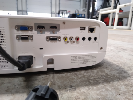 Zdjęcie przedmiotu: PANASONIC PT-VZ580 projector