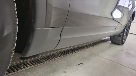 Zdjęcie przedmiotu: LAND ROVER Discovery V 2.0 SD4 HSE