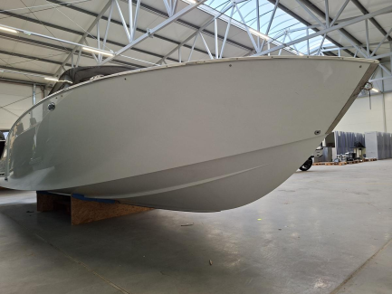 Zdjęcie przedmiotu: VTS FLYING SHARK CLASSIC 5.7 electric motor boat