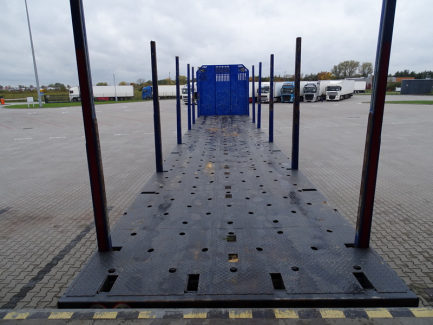 Zdjęcie przedmiotu: ZASŁAW D-651A platform semitrailer