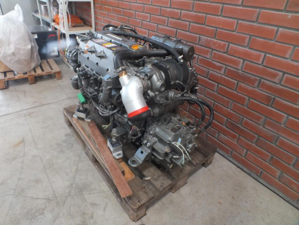 Zdjęcie przedmiotu: YANMAR yacht engine with YANMAR Y4LHA Y4LHA equipment - STP