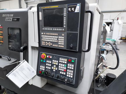 Zdjęcie przedmiotu: DOOSAN LYNX 2100B numerical lathe