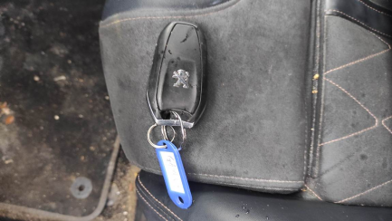 Zdjęcie przedmiotu: Peugeot 5008 2.0 HDI E6 GT 180 S&S Aut Attention! Evidence held electronically!