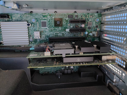 Zdjęcie przedmiotu: Serwer Dell PowerEdge T440