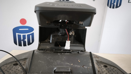 Zdjęcie przedmiotu: Robot koszący HUSQVARNA Automower 310E Nera