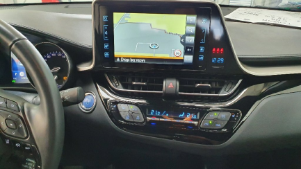 Zdjęcie przedmiotu: Toyota TOYOTA C-HR Hatchback