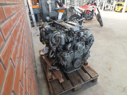 Zdjęcie przedmiotu: YANMAR yacht engine with YANMAR Y4LHA Y4LHA equipment - STP