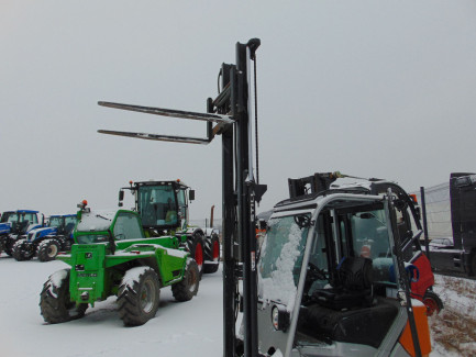 Zdjęcie przedmiotu: W&oacute;zek Widlowy STILL RC 40-20T