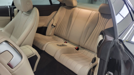 Zdjęcie przedmiotu: Mercedes-benz E 220 d Coupe 4-Matic 9G-TRONIC