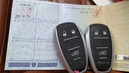 Zdjęcie przedmiotu: ALFA ROMEO GIULIA sedan 2.0 Turbo Veloce Q4 aut