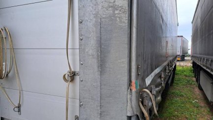Zdjęcie przedmiotu: SCHMITZ SCS 24 Skrzyniowa