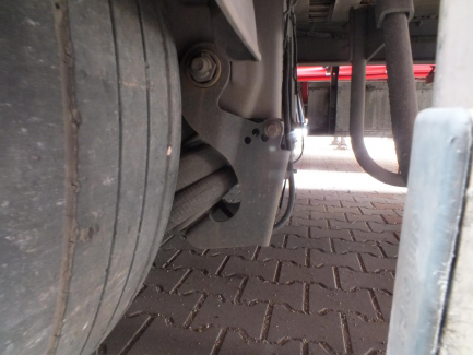 Zdjęcie przedmiotu: KRAKER CF-Z CF200 moving floor semi-trailer