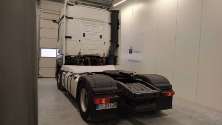 Zdjęcie przedmiotu: Mercedes-Benz Actros 1845 LS E6 18.0t Tampering with the odometer reading