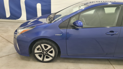 Zdjęcie przedmiotu: Toyota Prius 1.8 Hybrid Premium Pojazd zasilany LPG, Brak dokumentacji instalacji gazowej