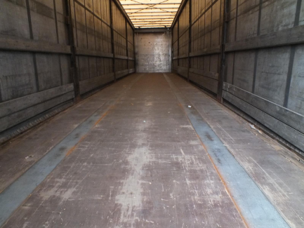 Zdjęcie przedmiotu: KOGEL S24-1 curtain semi-trailer