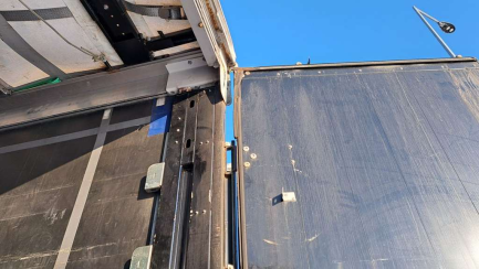 Zdjęcie przedmiotu: KASSBOHRER MEGA 39.0t XS Skrzyniowa