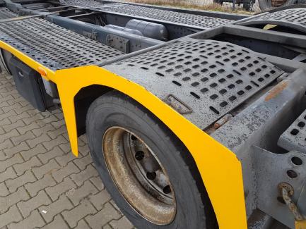 Zdjęcie przedmiotu: PACKAGE AUCTION SCANIA P 380 LB4x2 MLB + Silver Car trailer SRBU 62