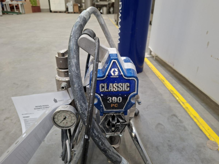 Zdjęcie przedmiotu: Agregat malarski GRACO CLASSIC PC 390 STAND