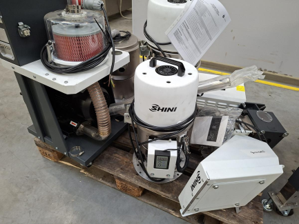 Zdjęcie przedmiotu: Urządzenia do przetw&oacute;rstwa tworzyw sztucznych firmy SHINI
