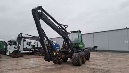 Kombajn zrębowy (harwester) John Deere 1070D