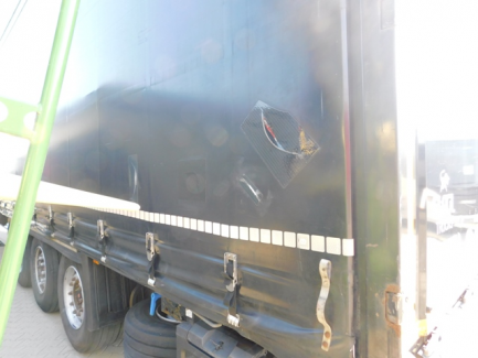 Zdjęcie przedmiotu: KRONE SD Curtain semitrailer
