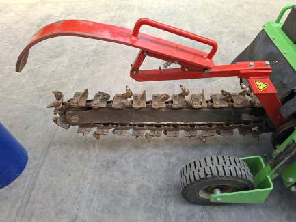Zdjęcie przedmiotu: KOPARKA ŁAŃCUCHOWA LASKI TR-60/13HC Honda GX390 8,7 kW