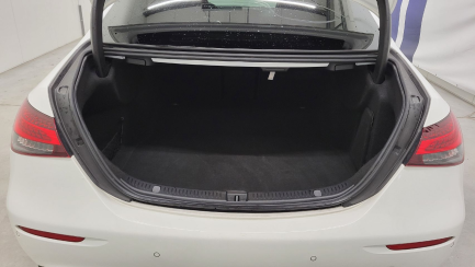 Zdjęcie przedmiotu: Mercedes-Benz E 220 d