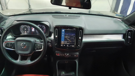 Zdjęcie przedmiotu: Volvo XC40 Combi