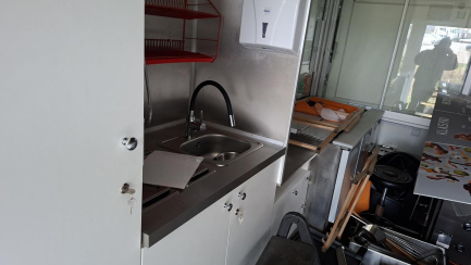 Zdjęcie przedmiotu: AM AM KEBAB TENSA TE22 food trailer