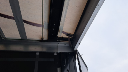 Zdjęcie przedmiotu: KAESSBOHRER MEGA Skrzyniowa