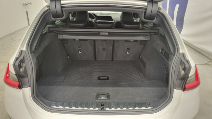 Zdjęcie przedmiotu: BMW 318i Sport Line aut