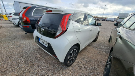 Zdjęcie przedmiotu: Toyota Aygo 1.0 E6 x-play Aut.