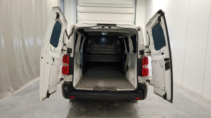 Zdjęcie przedmiotu: Citroen Jumpy 2.0 BlueHDi XL Club E6.2 3.1t