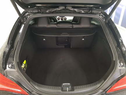 Zdjęcie przedmiotu: Mercedes-benz Cla