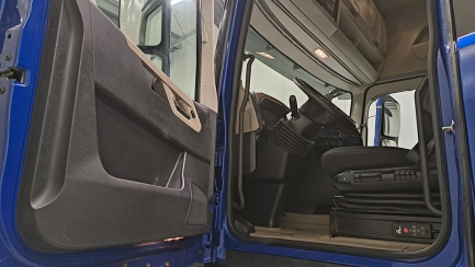 Zdjęcie przedmiotu: Ford F-MAX 12.7 TDCi E6d 18.0t