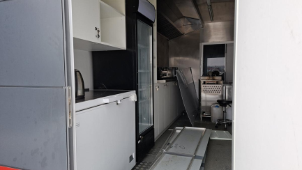 Zdjęcie przedmiotu: Przyczepa gastronomiczna AM AM KEBAB ZP352 TRAILERS