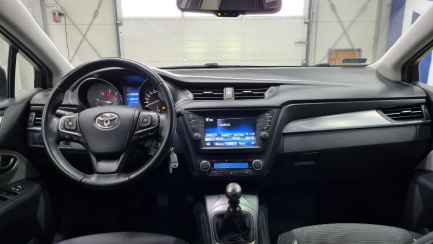 Zdjęcie przedmiotu: Toyota Avensis Kombi 2.0 D-4D Premium