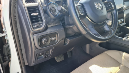 Zdjęcie przedmiotu: Dodge Ram 1500 5.7 4x4