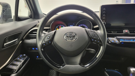 Zdjęcie przedmiotu: Toyota C-HR 2.0 Executive CVT