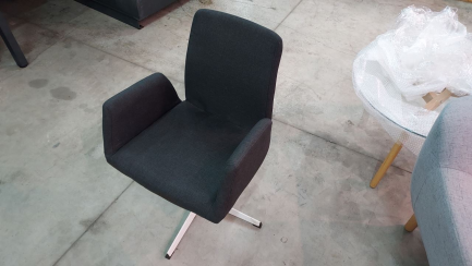 Zdjęcie przedmiotu: Room equipment - furniture