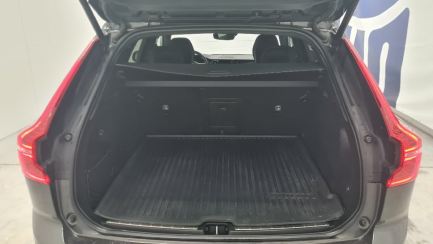 Zdjęcie przedmiotu: Volvo XC60 B4 D AWD R-Design aut