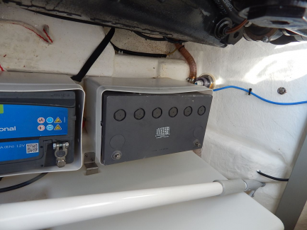 Zdjęcie przedmiotu: Jacht motorowy KEY LARGO 27 EFB