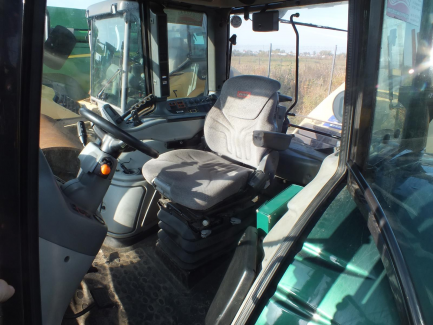 Zdjęcie przedmiotu: VALTRA T213 VERSU agricultural tractor