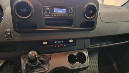 Zdjęcie przedmiotu: MERCEDES-BENZ/IGLOPOL SPRINTER E6 3.5t