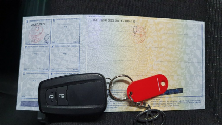 Zdjęcie przedmiotu: Toyota C-HR 1.8 Hybrid Premium