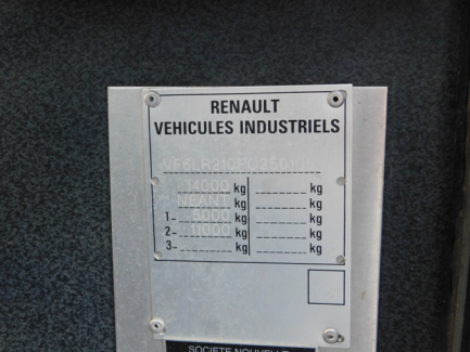 Zdjęcie przedmiotu: Renault Carrier Medium LR 210