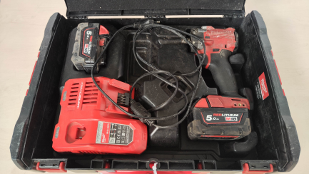 Zdjęcie przedmiotu: Ударний гайковерт Milwaukee M18 FIW2F12-502X
