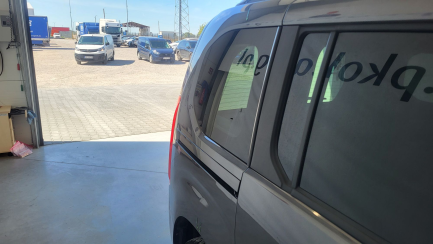 Zdjęcie przedmiotu: Toyota Proace City Verso 1.2 D-4T Family